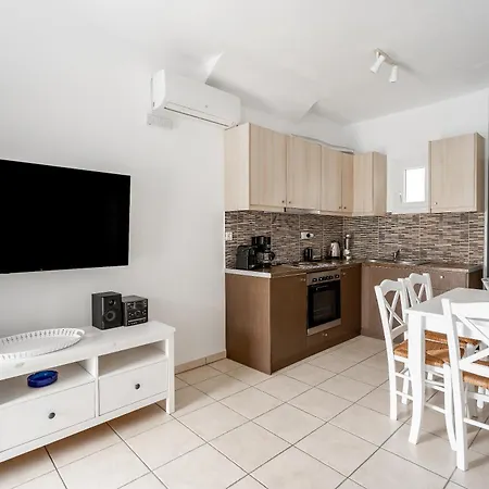 Seaside Luxury Suites, Infinity Pool By Explore Andros 4*