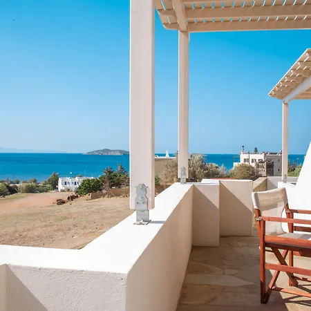 Appart hôtel Seaside Luxury Suites, Infinity Pool By Explore Andros 4*