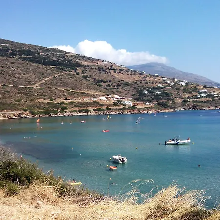 Appart hôtel Seaside Luxury Suites, Infinity Pool By Explore Andros 4*