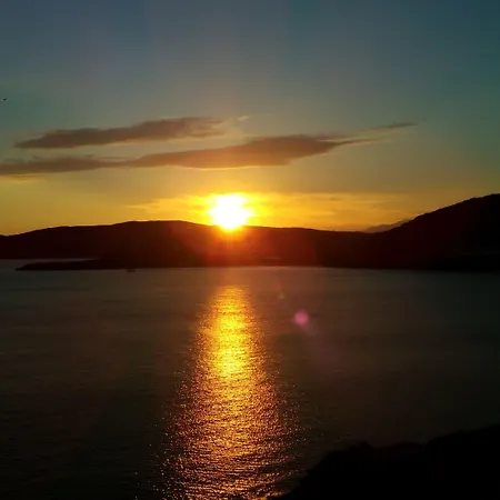 Appart hôtel Seaside Luxury Suites, Infinity Pool By Explore Andros