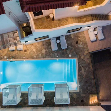 Seaside Luxury Suites, Infinity Pool By Explore Andros アパートホテル キプリ