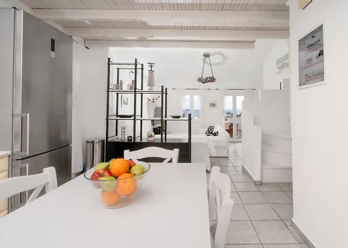 Ξενοδοχείο με διαμερίσματα Seaside Luxury Suites, Infinity Pool By Explore Andros