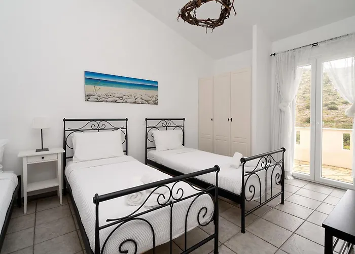 Seaside Luxury Suites, Infinity Pool By Explore Andros Ξενοδοχείο με διαμερίσματα Κυπρί