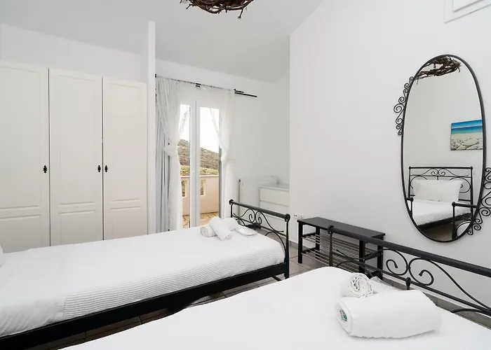 Seaside Luxury Suites, Infinity Pool By Explore Andros Ξενοδοχείο με διαμερίσματα