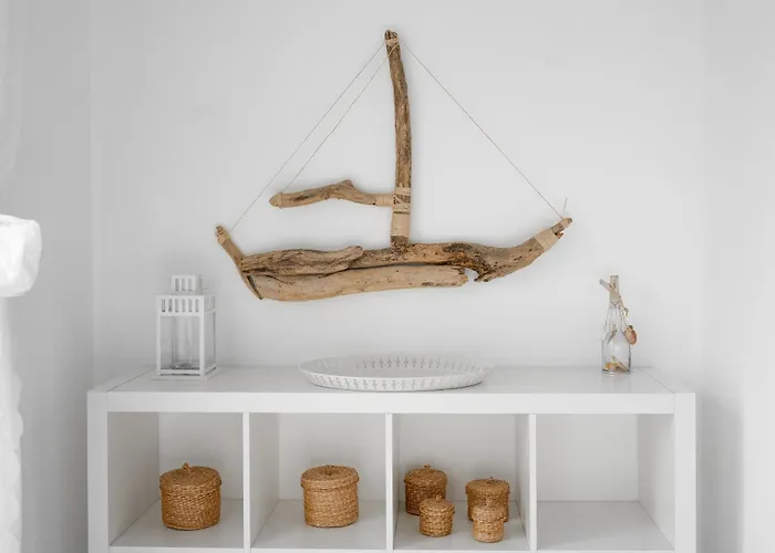 Seaside Luxury Suites, Infinity Pool By Explore Andros Ξενοδοχείο με διαμερίσματα Κυπρί