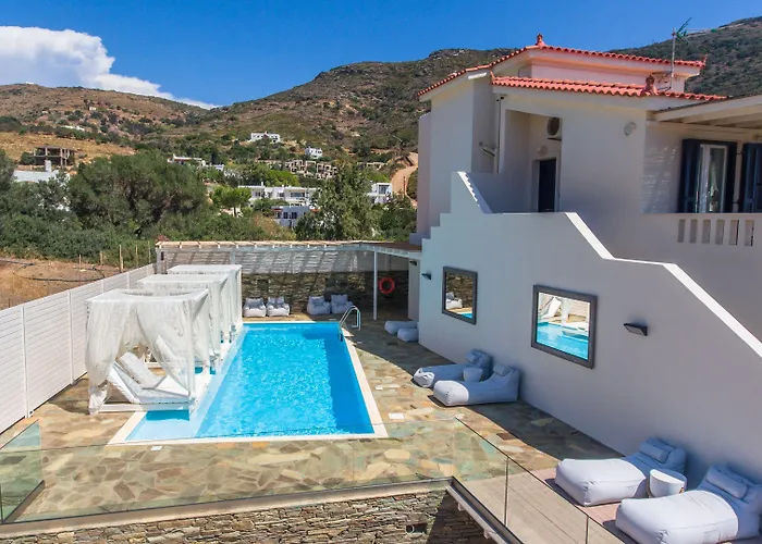 Ξενοδοχείο με διαμερίσματα Seaside Luxury Suites, Infinity Pool By Explore Andros